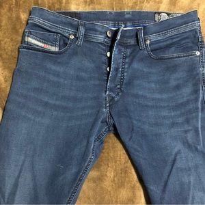 Men’s DIESEL TEPPHAR SLIM CARROT blue jeans.  Bought in Europe